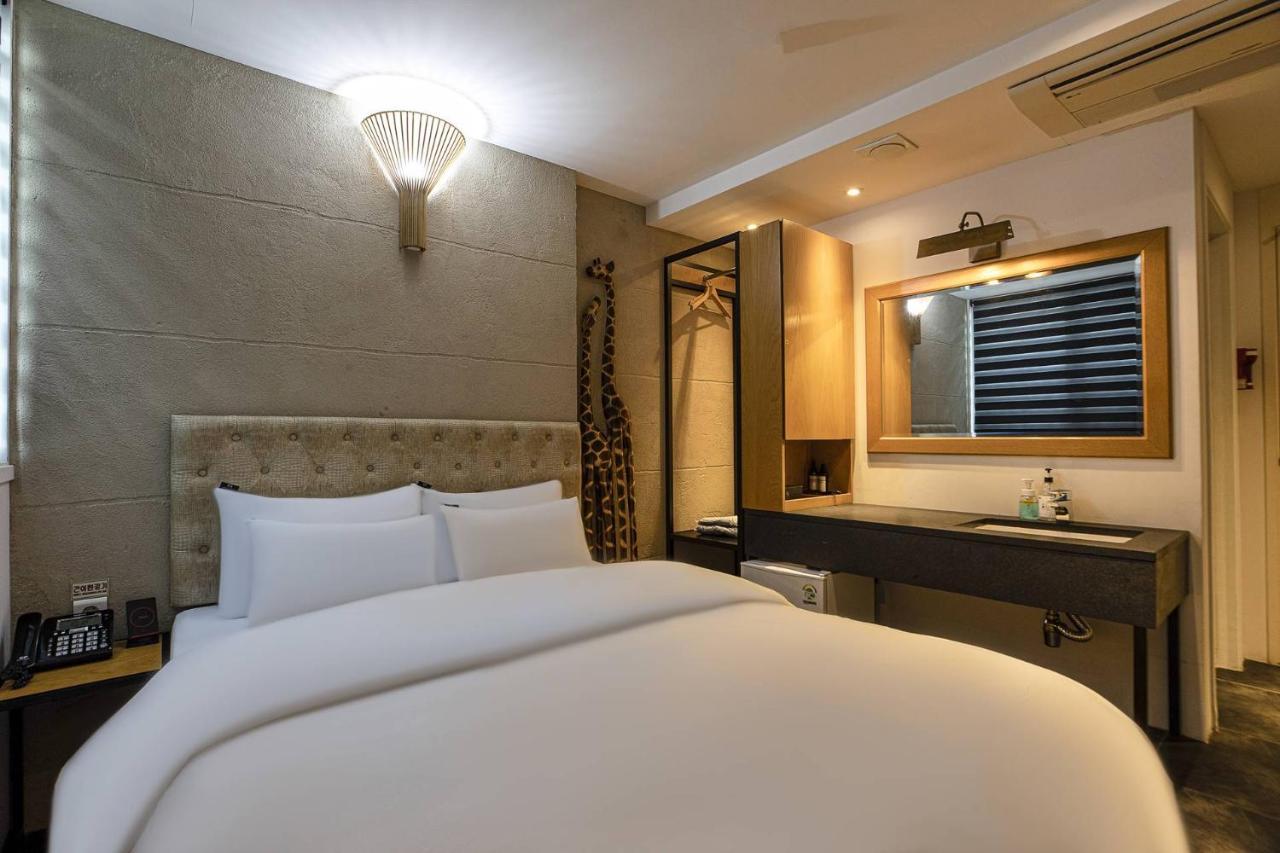 H-Avenue Hotel Yeoksam Seúl Exterior foto